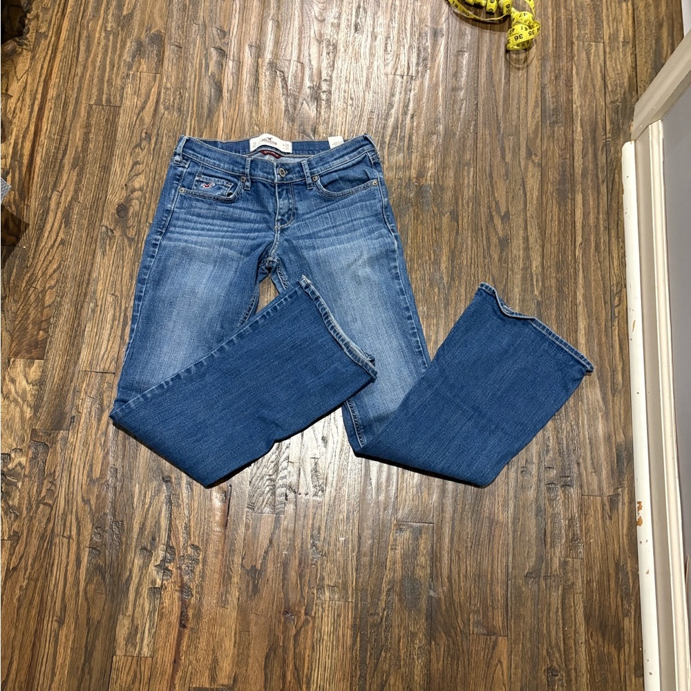 Hollister Women's Blue Bootcut Jeans - Two-Tone Wash 26x31 sized 3S see pictures